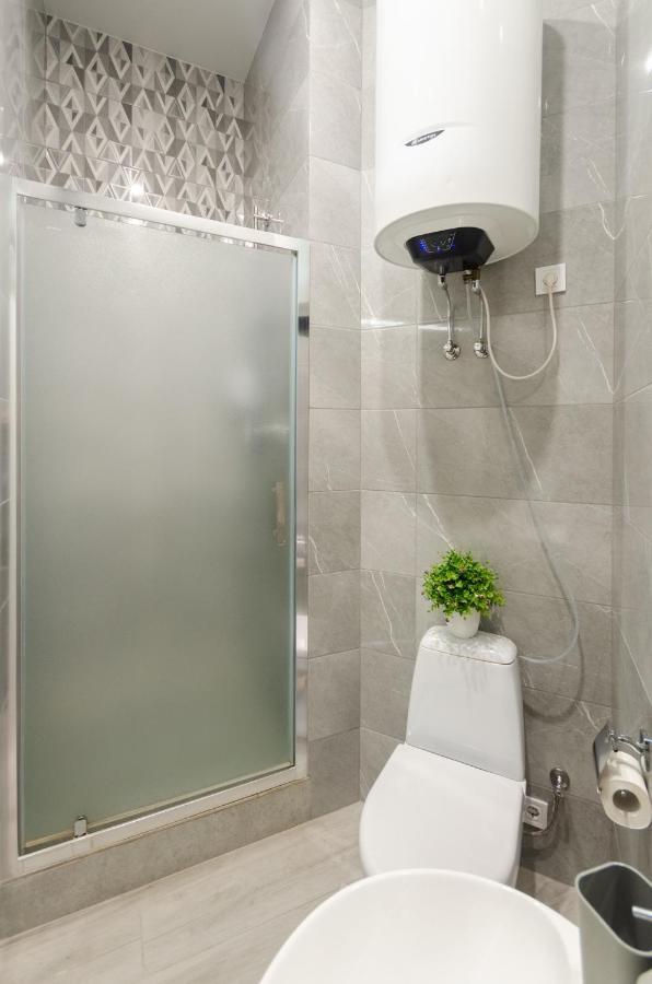 New Apartment Near Railway Station 1A Киев Экстерьер фото